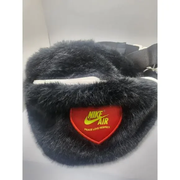 Nike x Olivia Kim Heritage Faux Fur Waist Bag Fanny Pack CT7959-010 - Picture 6 of 11